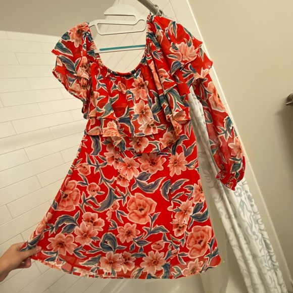 SHOW ME YOURMUMU ONE SHOULDER FLORAL (size small) - Picture 3 of 4